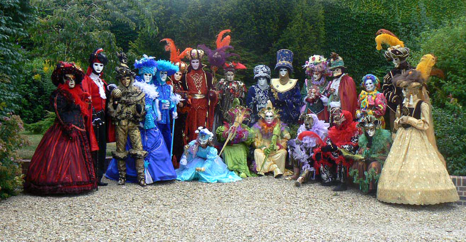 Le carnaval v&eacute;nitien de C&eacute;zy par Florine Houee